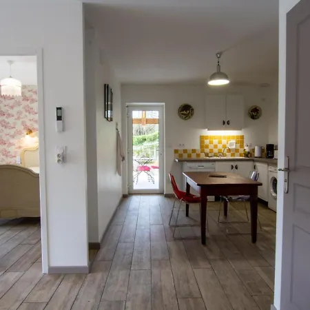 Sejour Au Coeur De La Dordogne Avec Piscine Et Terrasse - Fr-1-616-260 *