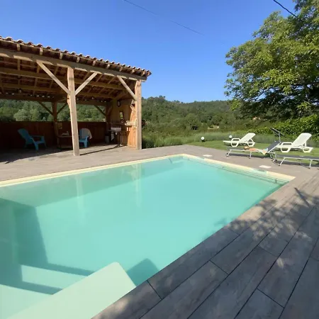 Sejour Au Coeur De La Dordogne Avec Piscine Et Terrasse - Fr-1-616-260 Nyaraló