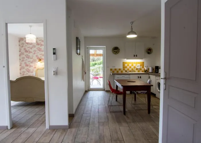 Sejour Au Coeur De La Dordogne Avec Piscine Et Terrasse - Fr-1-616-260 *