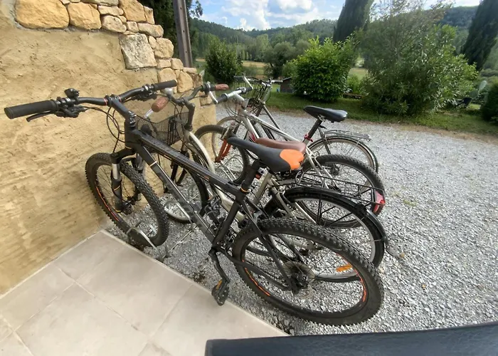 Sejour Au Coeur De La Dordogne Avec Piscine Et Terrasse - Fr-1-616-260 بيت للعطل *